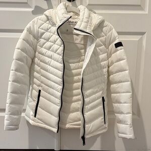Calvin Klein Women's Cream Puffer Jacket